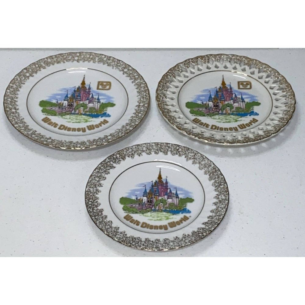 Vintage Walt Disney World Plate Set Of 3 Cinderella Castle Japan 6.5"-7.5"